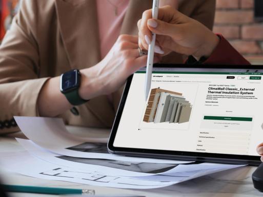 climawall σύστημα και BIM σε tablet